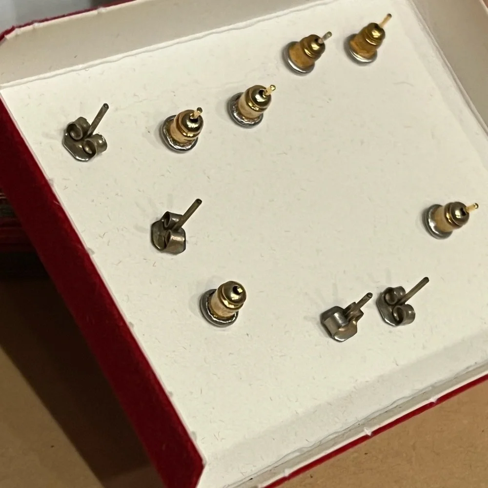 Vintage Gold Tone & Enamel Christmas Holiday Earrings 5 Pair‎ Original Box Retro
